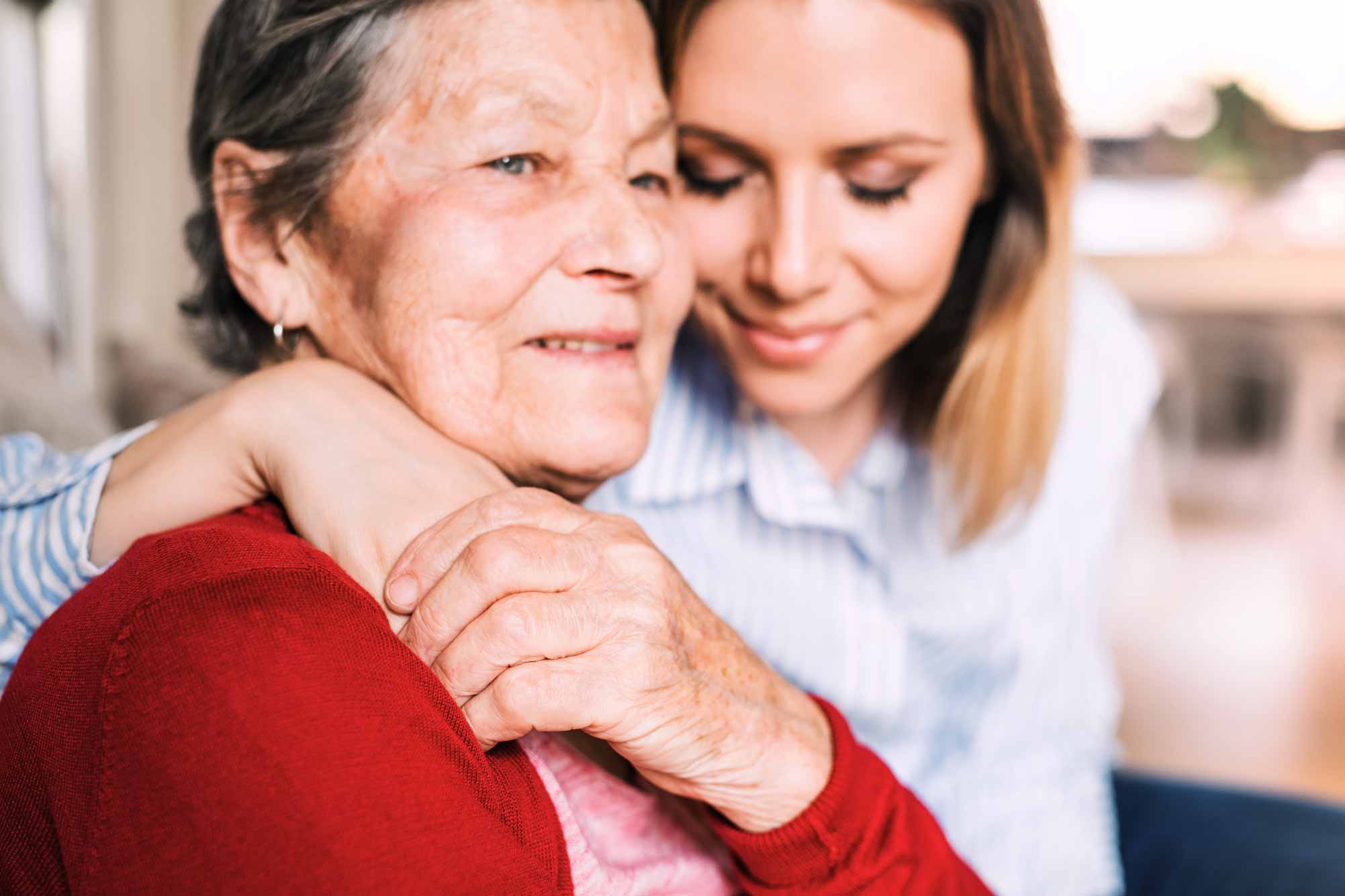 cuidar de pessoas idosas em casa